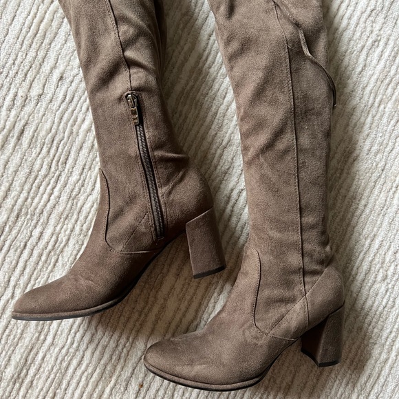 Marc fisher Brown suede Over-the-Knee Boots - Picture 2 of 7